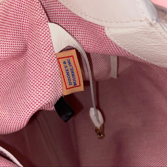 Dooney & Burke Cream Patent Leather Cinzia - Picture 11 of 12